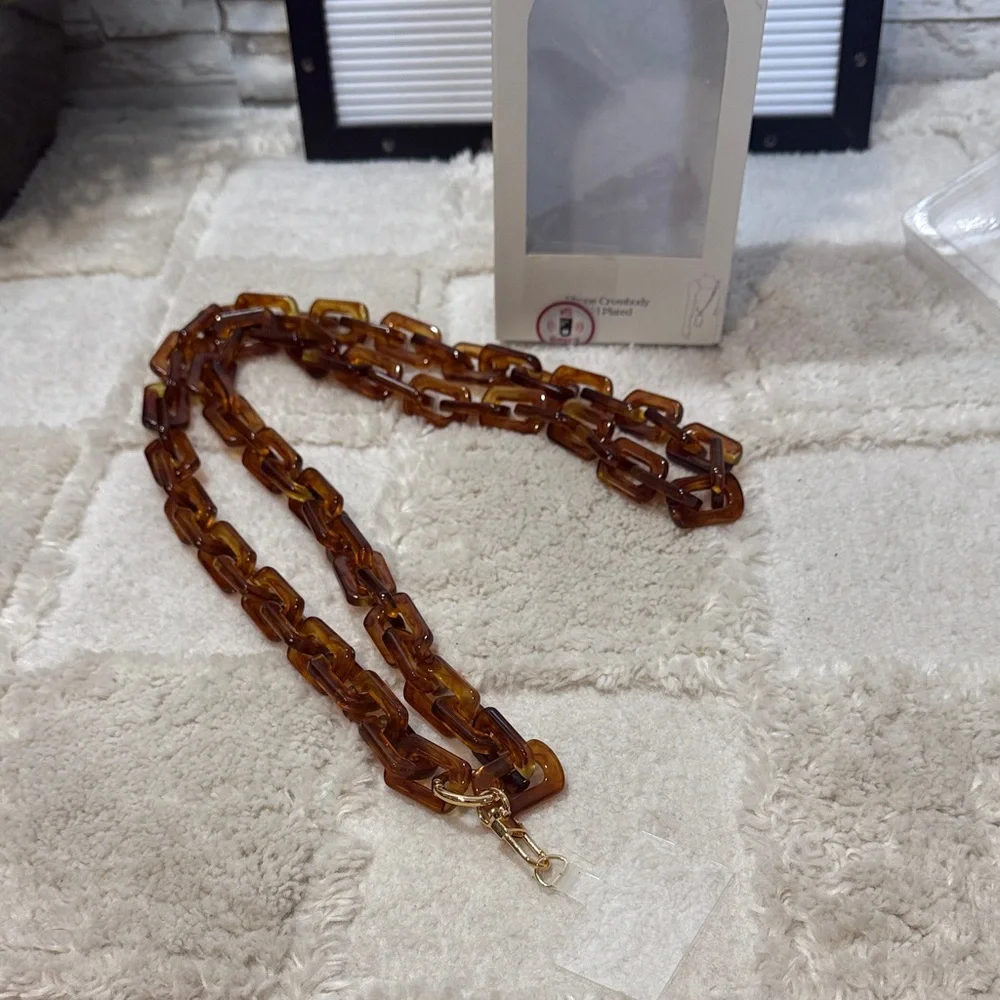 MACRAE & Co Tortoise Shell Acrylic Phone Crossbody Chain